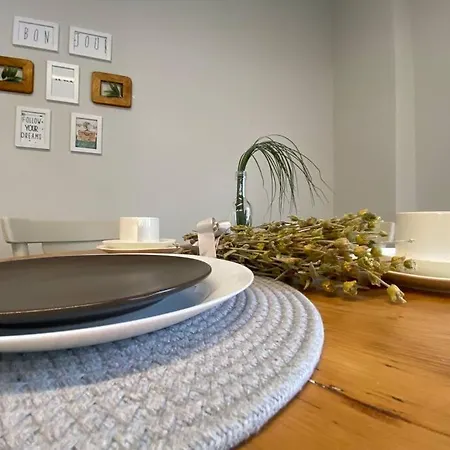 Cl μπροστά στην λιμνη Apartmán Kastoria