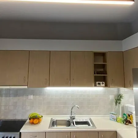 Cl μπροστά στην λιμνη Apartmán Kastoria